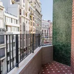 Rent a room of 107 m² in Valencia