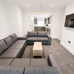 Rent 6 bedroom house in Leeds