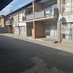 Rent 2 bedroom apartment in Roodepoort