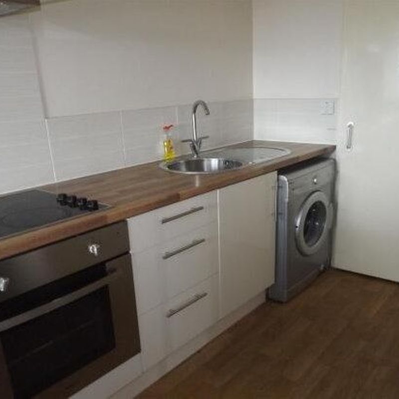 Flat to rent in Avenham Lane, Preston PR1 Higher Penwortham