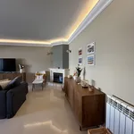 Alugar 2 quarto apartamento de 121 m² em Cascais