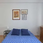 Rent a room in lisbon