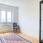 Rent 3 bedroom apartment of 120 m² in lisbon