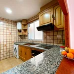 Rent a room of 75 m² in valencia