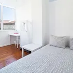 Rent a room in lisbon