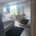 Rent 3 bedroom house in Kirklees