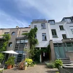 Maison de 140 m² avec 4 chambre(s) en location à Etterbeek