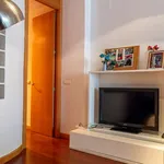 Rent a room of 110 m² in Valencia