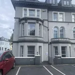 Rent 2 bedroom apartment in Torquay