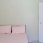 Rent a room in lisbon