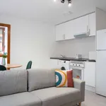 Rent a room of 80 m² in madrid