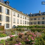 Rent 2 bedroom apartment of 62 m² in Versailles