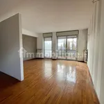 Rent 3 bedroom apartment of 150 m² in Cantù