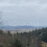 Affitto 7 camera appartamento di 230 m² in Firenze