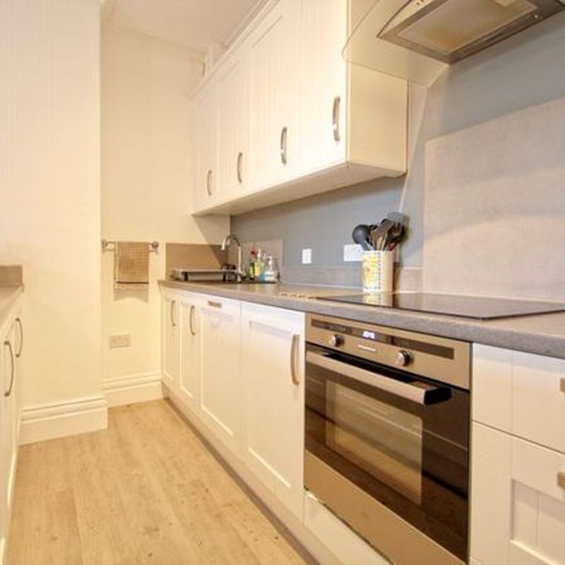 Flat to rent in Dragon Parade, Harrogate HG1