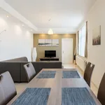 Huur 1 slaapkamer appartement van 700 m² in Brussels