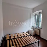 Rent 4 bedroom apartment of 80 m² in Genova