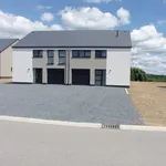 Huur 3 slaapkamer huis van 621 m² in Léglise