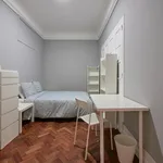 Rent 14 bedroom apartment in Lisbon