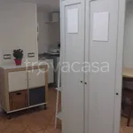 Rent 1 bedroom apartment of 20 m² in Napoli