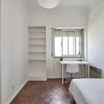 Rent a room in lisbon