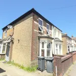 Rent 4 bedroom house in South East England