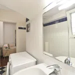 Rent 4 bedroom apartment of 45 m² in Bologna