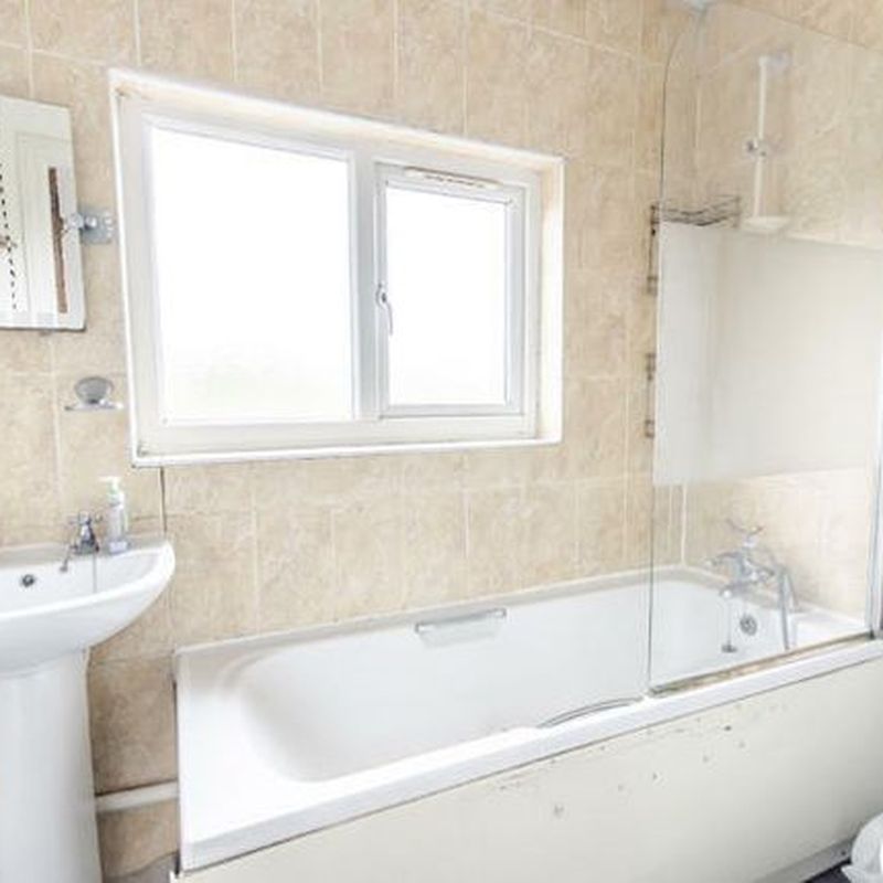 Property to rent in Coxford Close, Southampton SO16 Shirley Warren