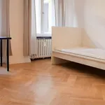 Rent 6 bedroom apartment in Berlin