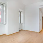 Rent 2 bedroom apartment of 79 m² in Lisbon