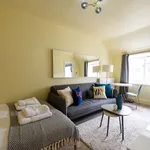 Rent 1 bedroom apartment of 35 m² in London