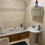 Rent 2 bedroom flat in Monton