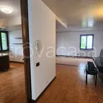 Rent 8 bedroom house of 250 m² in Bolzano Vicentino