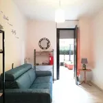 Rent 3 bedroom apartment of 85 m² in Milan