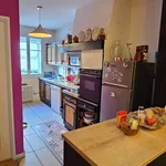 Appartement de 96 m² avec 4 chambre(s) en location à Poitiers