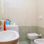 Rent 3 bedroom apartment in Madrid