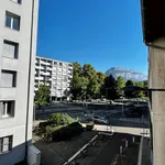 Appartement de 92 m² avec 5 chambre(s) en location à Grenoble