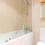 Rent 4 bedroom apartment in Madrid