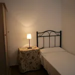 Alquilo 3 dormitorio apartamento de 75 m² en Seville']