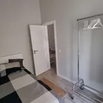 Rent a room in lisbon