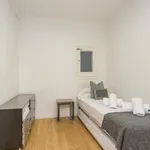 Rent 2 bedroom apartment of 55 m² in Barcelona