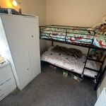 Rent 3 bedroom flat in Yorkshire And The Humber