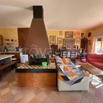 Rent 4 bedroom house of 129 m² in Pomezia