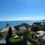 Rent 4 bedroom apartment of 142 m² in Genoa