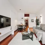 Rent 3 bedroom apartment in barcelona