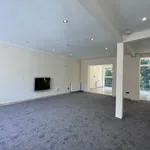 Rent 4 bedroom house in Tameside