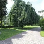 Rent 8 bedroom house of 750 m² in Bernareggio