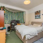 Rent 4 bedroom apartment in West Midlands