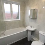 Rent 4 bedroom house in Leeds