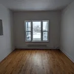 3 bedroom apartment of 839 sq. ft in Gatineau